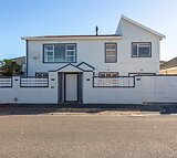 House For Sale in Lansdowne IOL Property