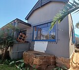 2 Bedroom House in Krugersdorp North