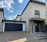 3 Bedroom Townhouse in Equestria