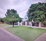 5 Bedroom House For Sale in Rietfontein