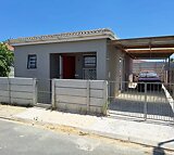 2 bedroom house for sale in Eersterivier (Cape Town)