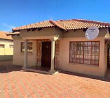 HOUSE TO LET IN MODIMOLLE: