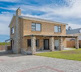 3 Bedroom House For Sale in Agulhas