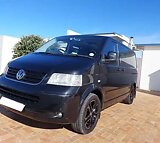 Used VW Caravelle (2005)