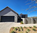 Townhouse To Let in Woodland Hills Bergendal IOL Property