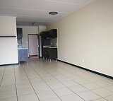Townhouse - sectional To Let in Oakdene - IOL Property