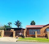 4 Bedroom House To Rent in Krugersdorp West