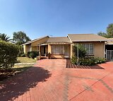 3 Bedroom House For Sale in Leondale