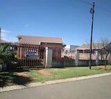 2 Bedroom House in Randfontein Central