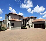 4 Bedroom House For Sale in Tuscany Ridge