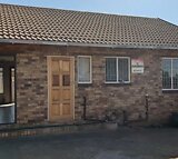 3 Bedroom Townhouse For Sale in Uitsig