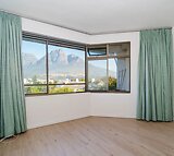 1 bedroom apartment for sale in Rondebosch