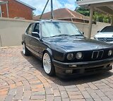 BMW 325i E30