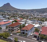 2 Bedroom Apartment / Flat For Sale in Vredehoek