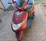 2010 suzuki 125 scooter
