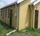 MEADOWLANDS 2bedroomed house to rent with big yard for R3800 1 oitside room