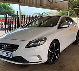 Used Volvo V40 D2 Essential (2014)