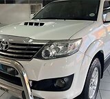 Used Toyota Fortuner 3.0D 4D auto (2014)