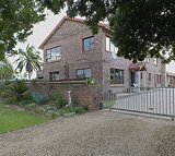 House For Sale in Colchester - IOL Property