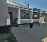 3 Bedroom House To Let in Queenstown Central