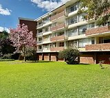 2 Bedroom Apartment / Flat For Sale in Melrose North
