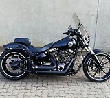 Very Nice Softail Breakout with Lots of Extras!
