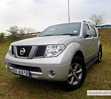 Nissan Pathfinder Automatic 2010