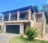 4 Bedroom Townhouse For Sale in Camperdown