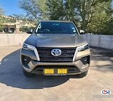 Toyota Fortuner 2.4 GD-6 Raised Body Manual Manual 2018