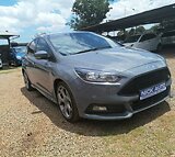 2015 Ford Focus ST 2.0 EcoBoost ST3, Grey with 95000km available now!