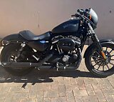 Harley davidson 883 iron