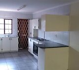 Apartment for rent in Geelhoutpark South Africa)