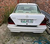 Mercedes Benz C200 W202