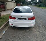 BMW 320i Auto