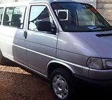 Used VW Caravelle (2001)