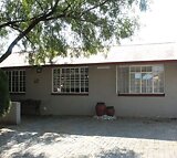 Charming 3-Bedroom Home with Pool and Ample Space in Sasolburg
