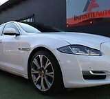 2017 Jaguar XJ 3.0 S|C R-Sport