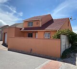 4 Bedroom Freehold For Sale in Muizenberg