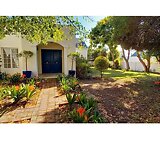 Villa-House for sale in Belvidere-Estate South Africa)