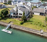 4 Bedroom House For Sale in Royal Alfred Marina