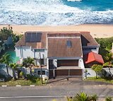 3 Bedroom Indian Ocean Shoreline Modern Home