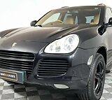 2004 Porsche CAYENNE