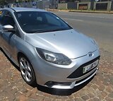 2013 Ford Focus ST 2.0 EcoBoost ST3, Silver with 84000km available now!