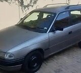 Opel Astra estate 2L