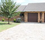 Low maintenance luxurious two bedroom house large flatlet and four garages for sale in Deneysville