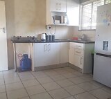 1 bedroom,sitting room,bathroom and fitted kitchen cottage to rent in Clayville East from 1st June